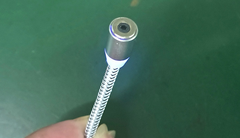 網(wǎng)紅搖搖杯磁吸充電線，短路自動(dòng)斷電